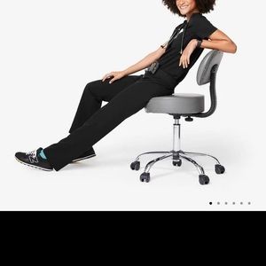 Black figs scrub set